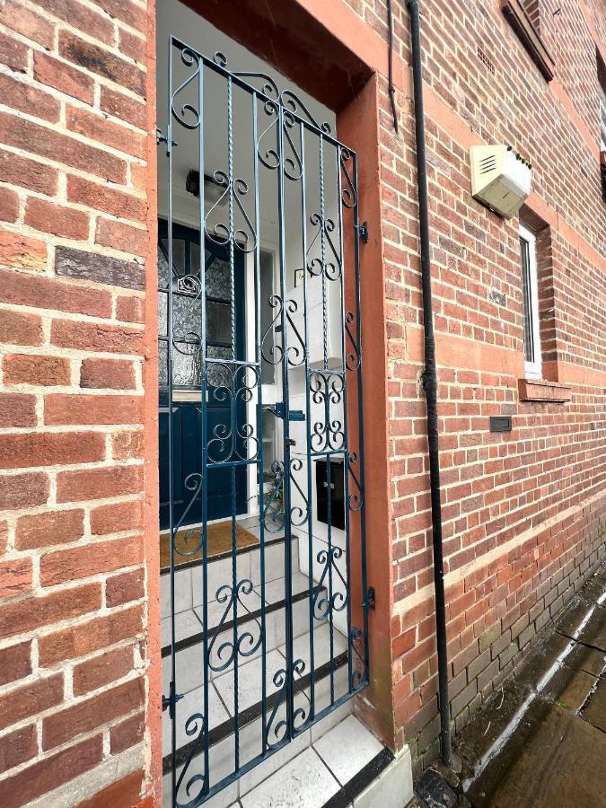 Chester'S - Central Chester Stays - City Walls - Private Garden Overlooking River Dee エクステリア 写真